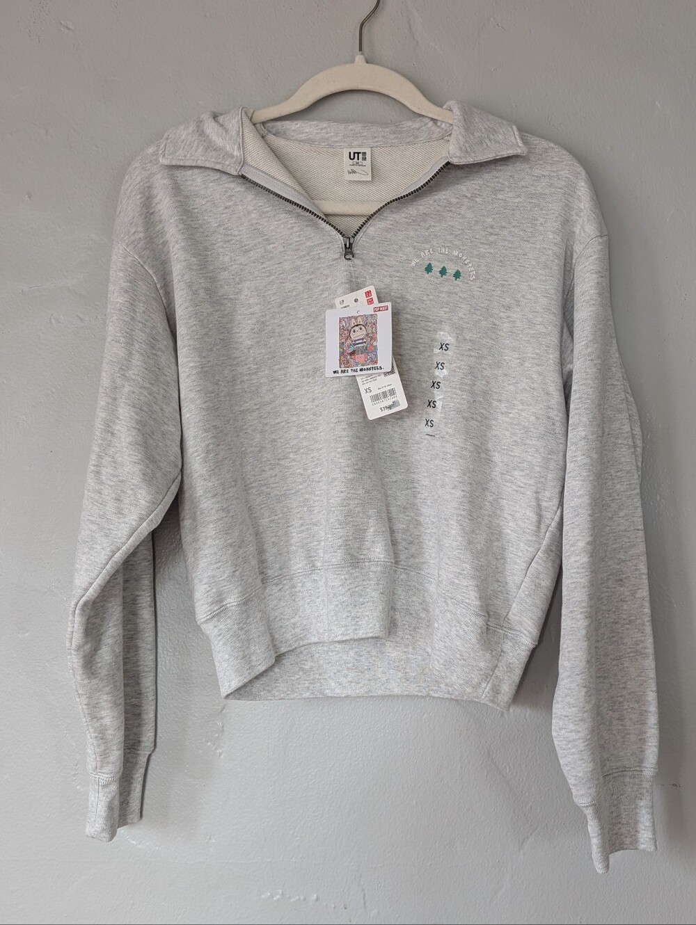 Uniqlo x Pop Mart We Are The Monsters Half Zip Sweatshirt Gray XS NWT